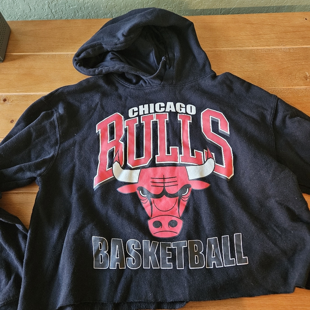 Junior Womens Hybrid Chicago Bulls Basketball Cropped Hoodie Size Small